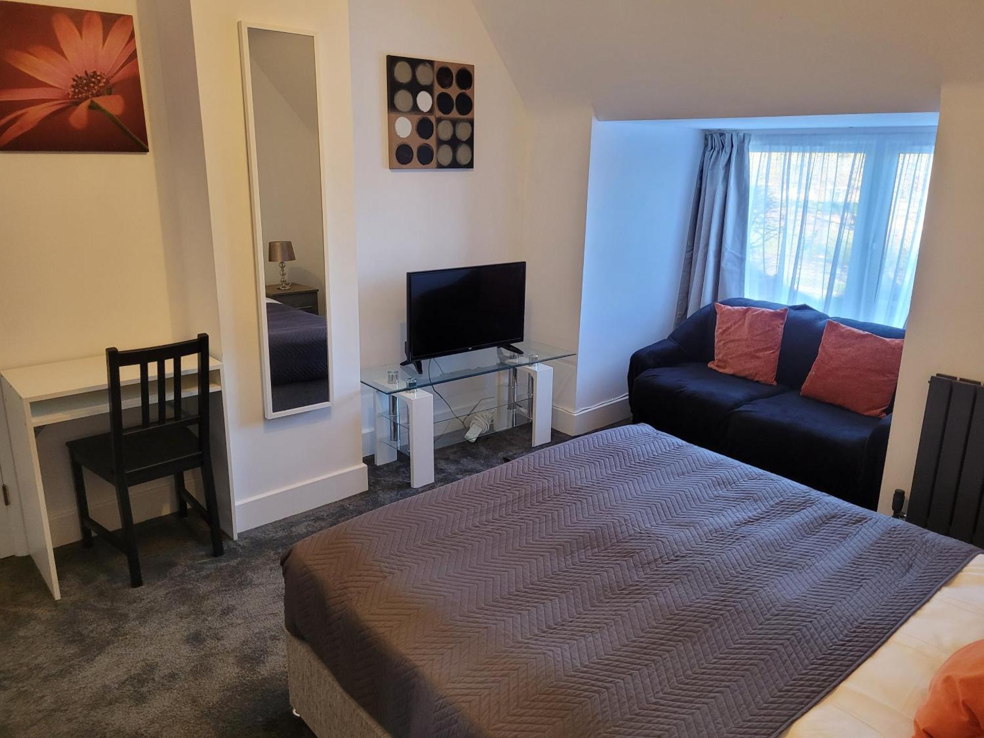 Silvertree Lodge - 2 Double Bed Flat With Parking Hemel Hempstead Buitenkant foto